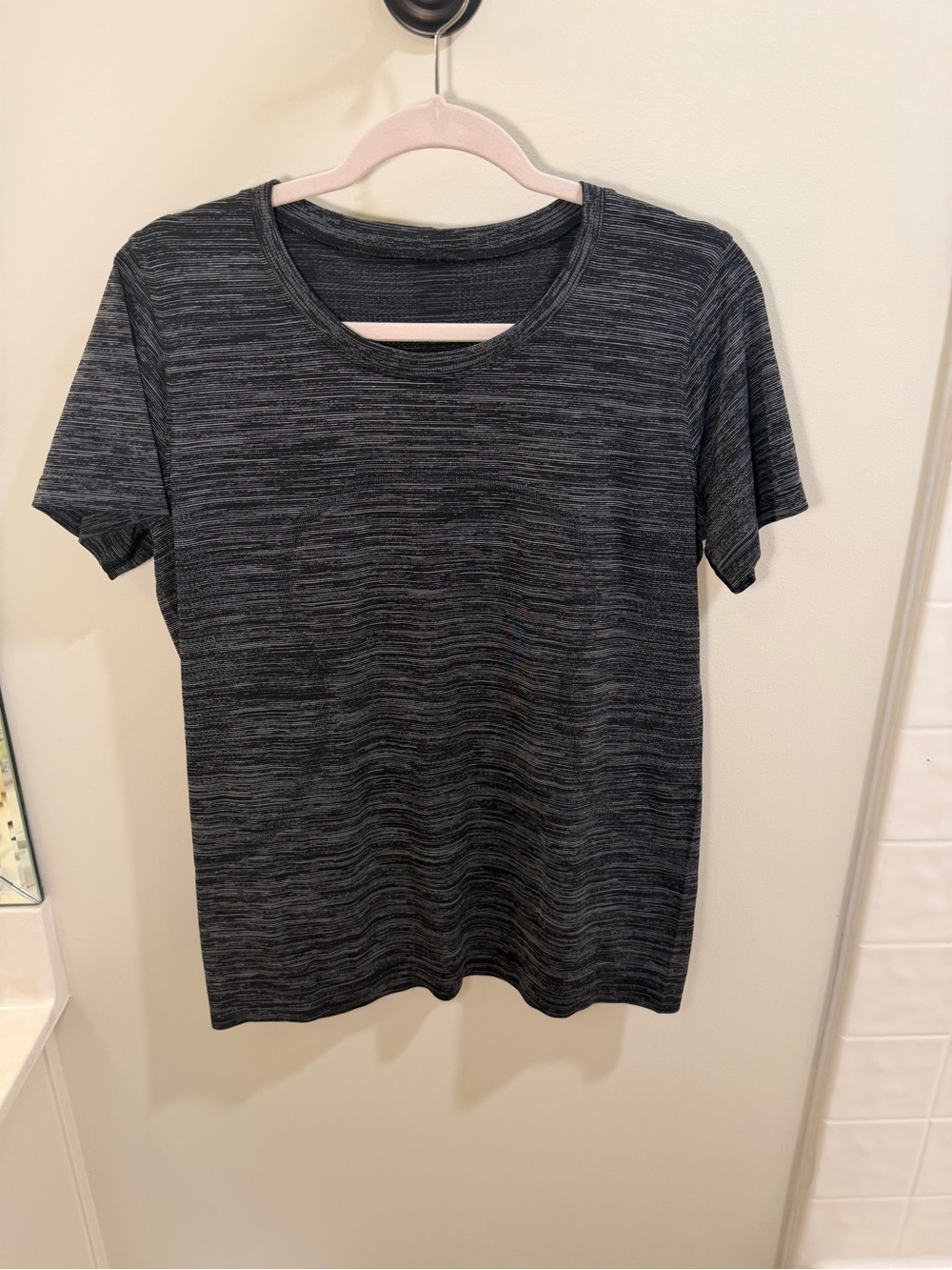 lululemon athletica Women's Short Sleeve Crew Tee - Charcoal Heather